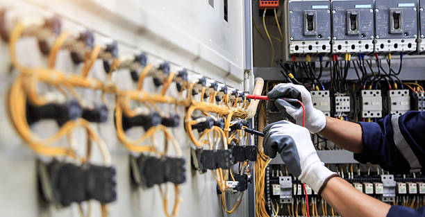 Professional Electrician technician working in Marshall, MO